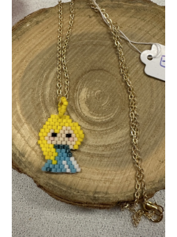 Chaine et pendentif Elsa